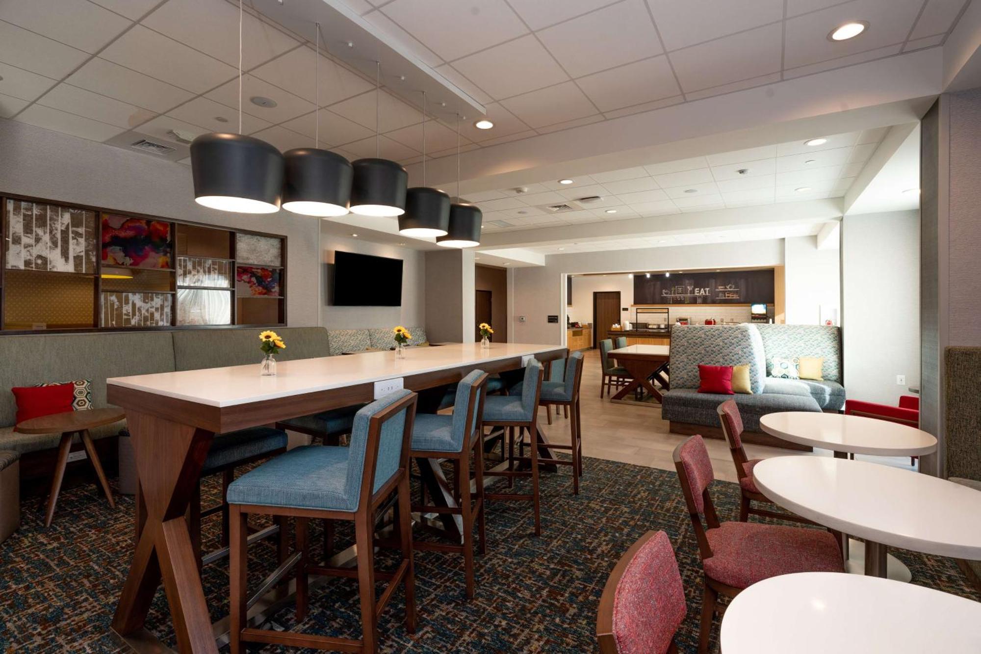 Hampton Inn Нидлс Экстерьер фото